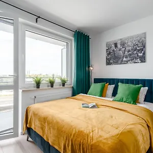 Enjoy! Pileckiego Apartament Warszawa